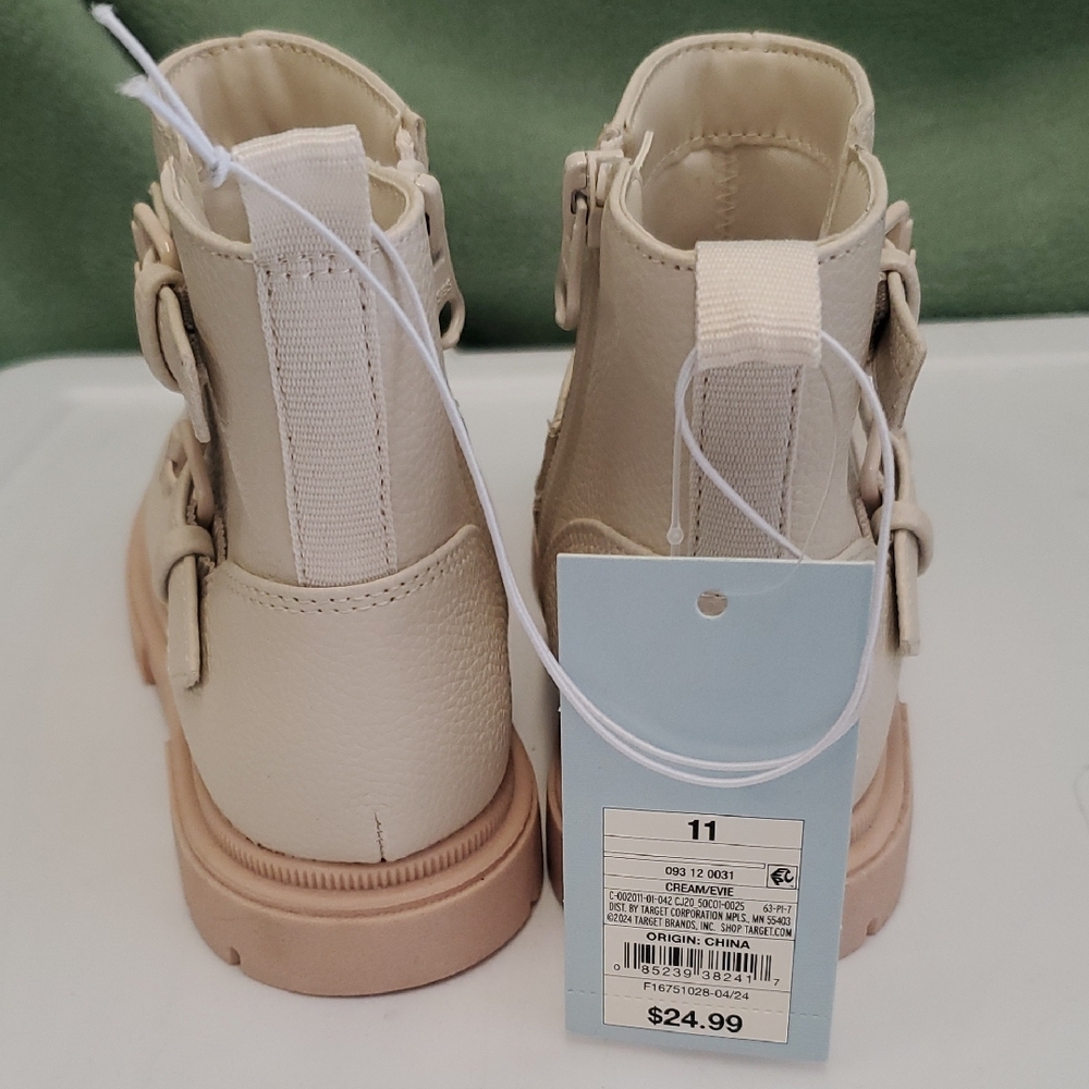 Cat & Jack Cream Kids Boots - Picture 5 of 6